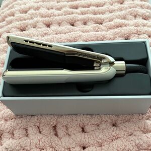 CHI Lava Mini Styler in White and Gold
